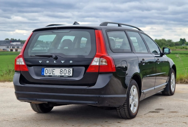 Volvo V70 cena 22900 przebieg: 262424, rok produkcji 2009 z Zdzieszowice małe 301